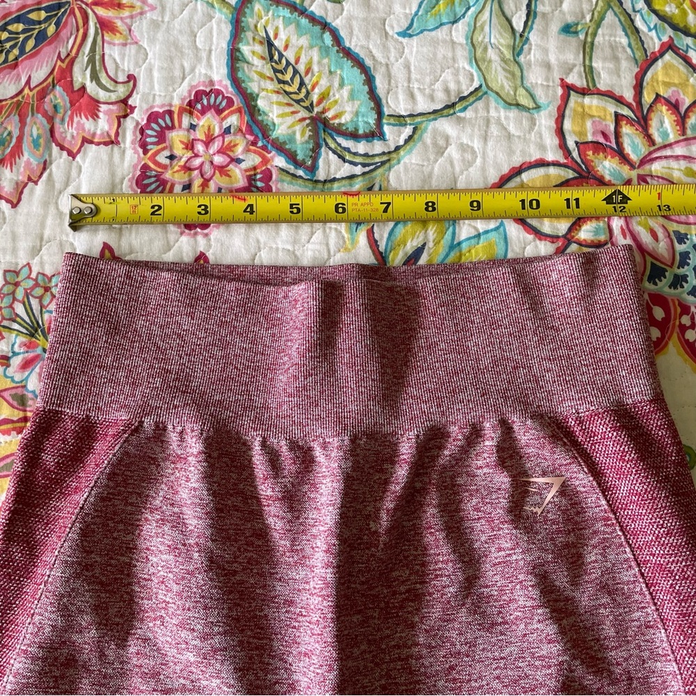 GymShark shorts - Picture 5 of 8